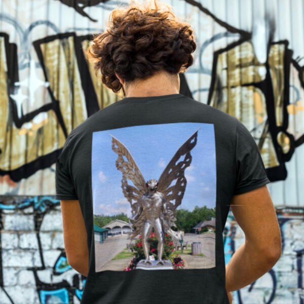 Mothman Statue in Point Pleasant tee - West Virginia